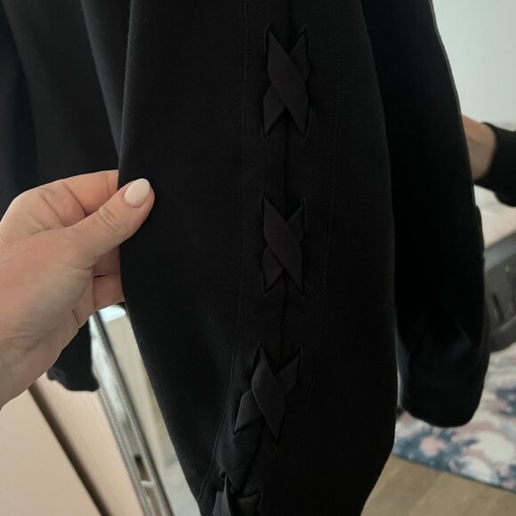 Lululemon Braided Sleeve Pullover Sweatshirt Crew Neck Athleisure Black 6 - Picture 7 of 9